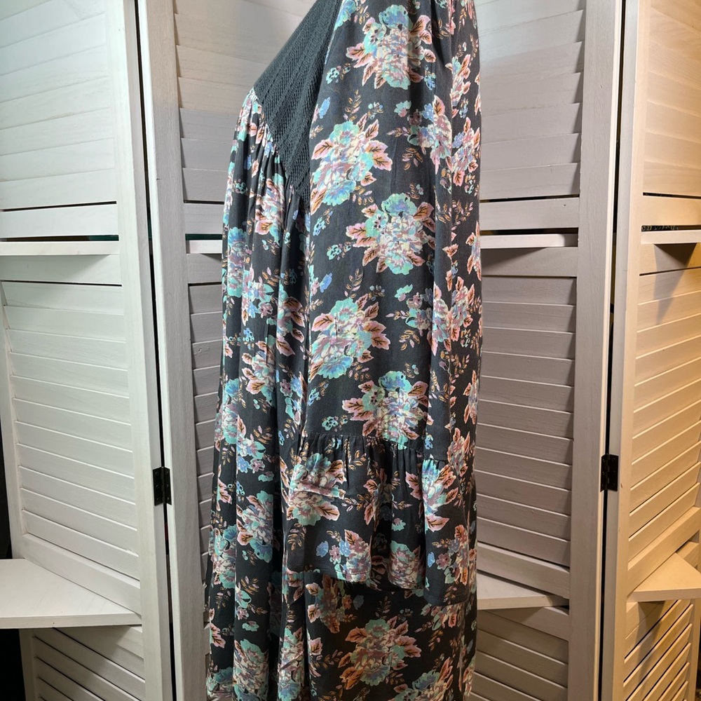 VOLCOM DRESS - Picture 3 of 11